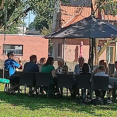 B&B Casa Roman & Vakantiewoning Voor 1 Pers Tot Max 32 Personen Zonhoven Exterior foto