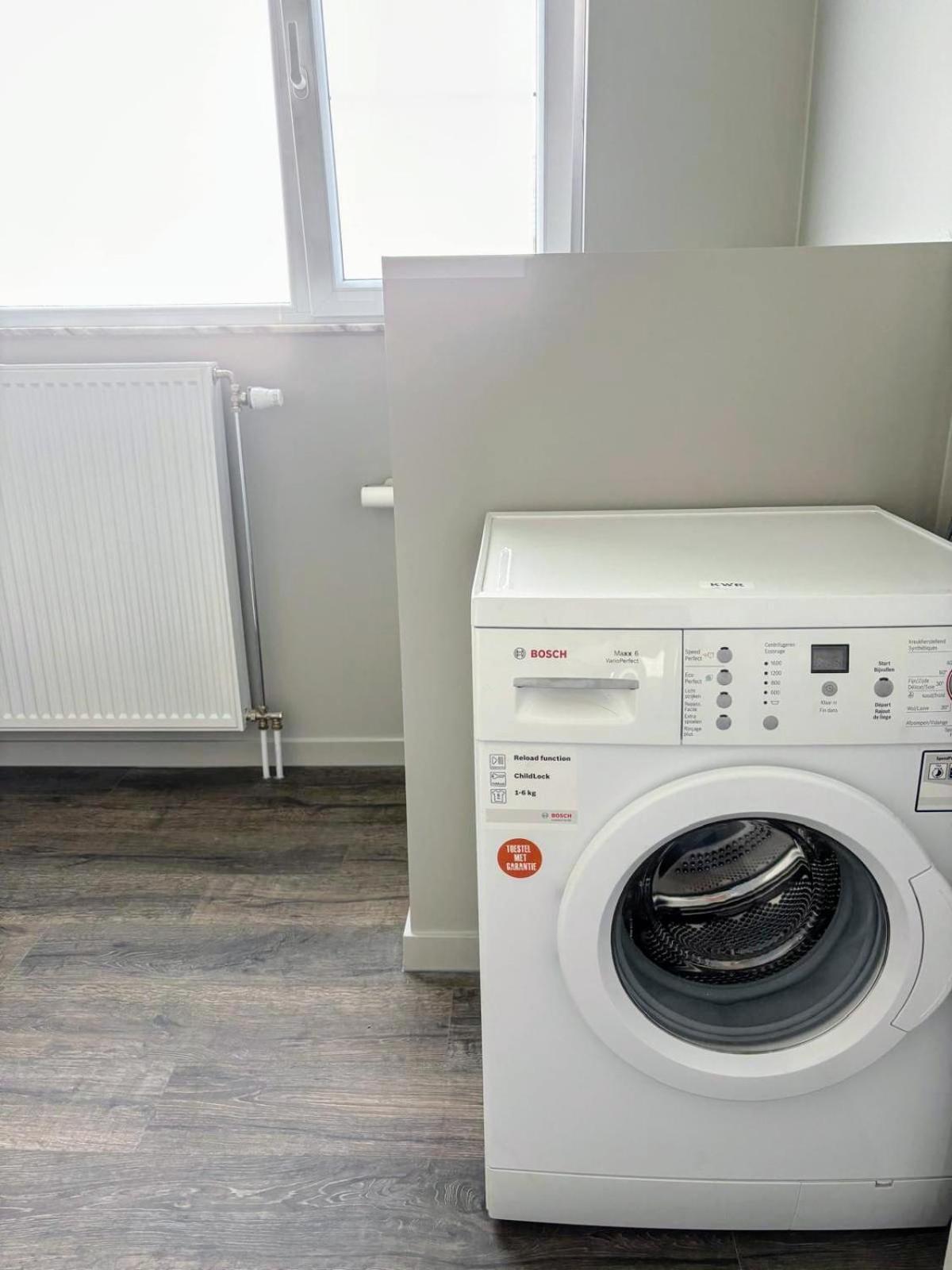B&B Casa Roman & Vakantiewoning Voor 1 Pers Tot Max 32 Personen Zonhoven Exterior foto